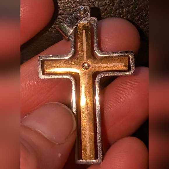 Gold Tone Silver Tone Rhinestone Spinner Cross Pendant - Picture 3 of 11